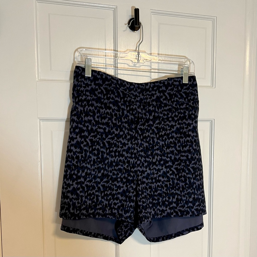 Athleta | Brooklyn Printed Short - EUC - Picture 5 of 12